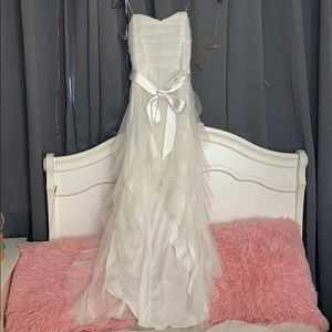 NWT Strapless ruched bodice High-low ruffl…